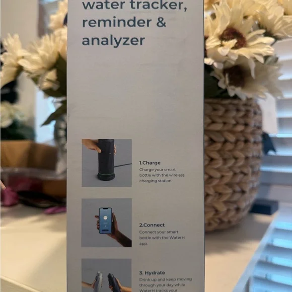 Navy Smart Water Bottle - Intelligent Hydration - Picture 4 of 4